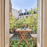 Lovely 2Br Flat With Balcony - Eiffel Tower & Seine