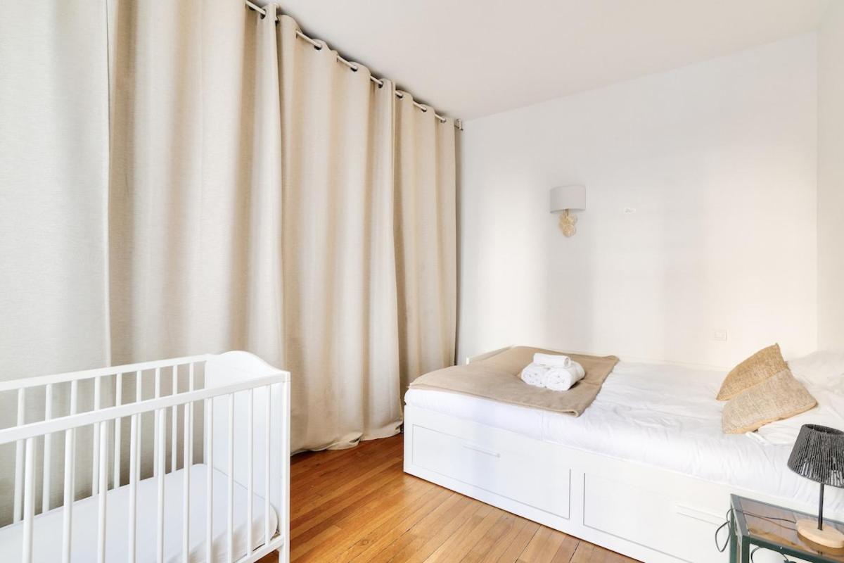 Apartment Lovely 2br Flat With Balcony - Eiffel Tower & Seine Paris